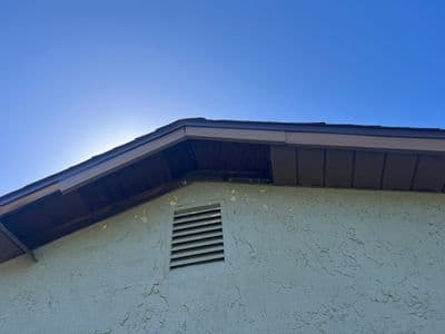 Seamless aluminum gutter install in Pinellas Park, FL — Oct 2024