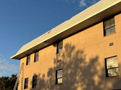 Seamless aluminum gutter install in Pinellas Park, FL — Dec 2024