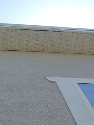 Seamless aluminum gutter install in Lithia, FL — Apr 2026