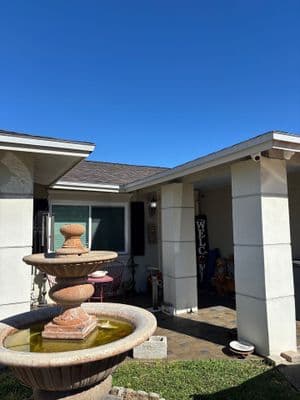 Seamless aluminum gutter install in Pinellas Park, FL — Feb 2025