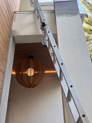 Seamless aluminum gutter install in Sarasota, FL — Dec 2025