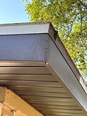 Seamless aluminum gutter install in Seminole, FL — Nov 2025