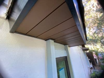 Seamless aluminum gutter install in Brandon, FL — Dec 2025
