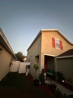 Seamless aluminum gutter install in Riverview, FL — Nov 2025