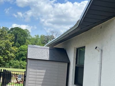Seamless aluminum gutter install in Tampa, FL — May 2026