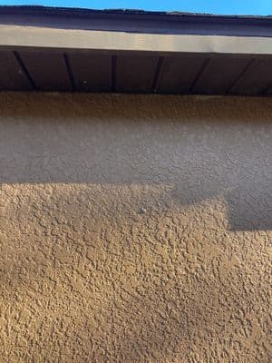 Seamless aluminum gutter install in Land O Lakes, FL — Jan 2025
