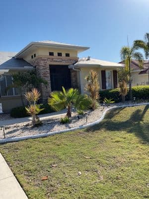 Seamless aluminum gutter install in Sun City Center, FL — Apr 2025