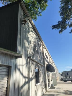 Seamless aluminum gutter install in Lakeland, FL — Jul 2024