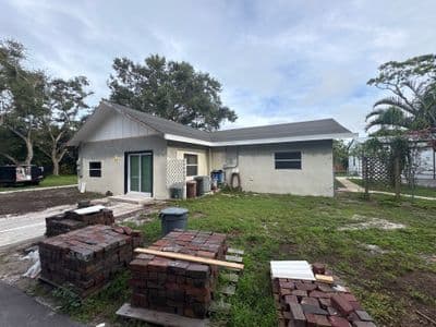 Seamless aluminum gutter install in Pinellas Park, FL — Sep 2025
