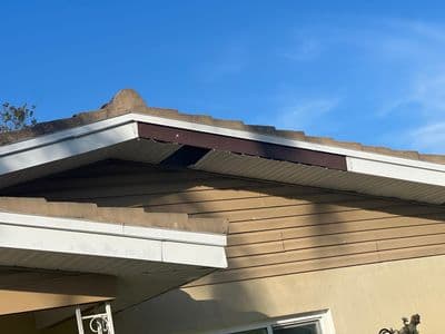 Seamless aluminum gutter install in Seminole, FL — Nov 2025
