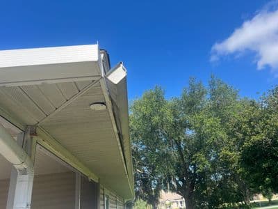 Seamless aluminum gutter install in Bradenton, FL — May 2026