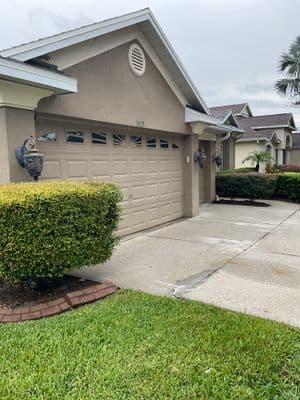 Seamless aluminum gutter install in Valrico, FL — Jul 2025