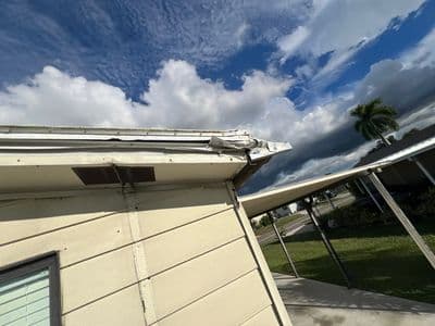Seamless aluminum gutter install in Bradenton, FL — Oct 2025
