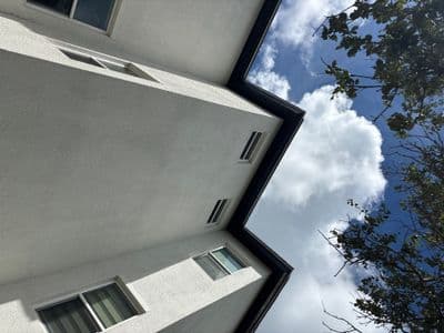 Seamless aluminum gutter install in Sarasota, FL — Aug 2025