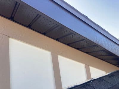 Seamless aluminum gutter install in Lutz, FL — Apr 2025