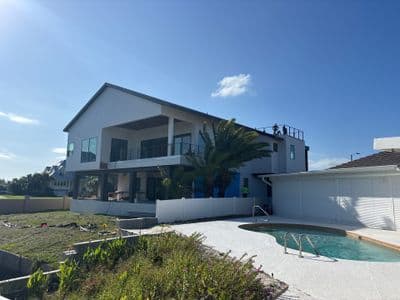 Seamless aluminum gutter install in New Port Richey, FL — Sep 2025