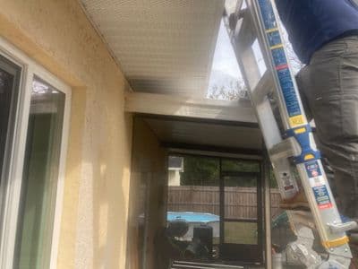 Seamless aluminum gutter install in Temple Terrace, FL — Oct 2024