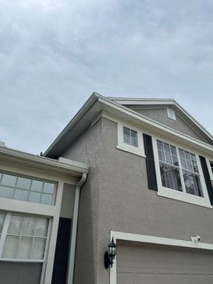 Seamless aluminum gutter install in Lutz, FL — May 2025