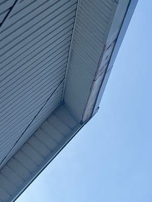 Seamless aluminum gutter install in New Port Richey, FL — Feb 2026