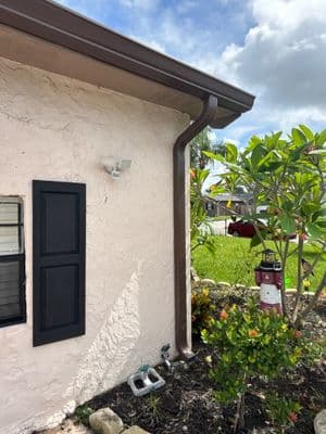 Seamless aluminum gutter install in Brandon, FL — Aug 2025