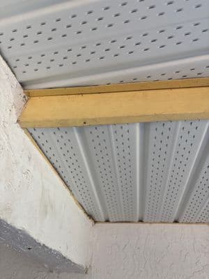Seamless aluminum gutter install in Seminole, FL — Nov 2025