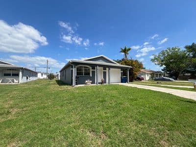 Seamless aluminum gutter install in Clearwater, FL — Apr 2026